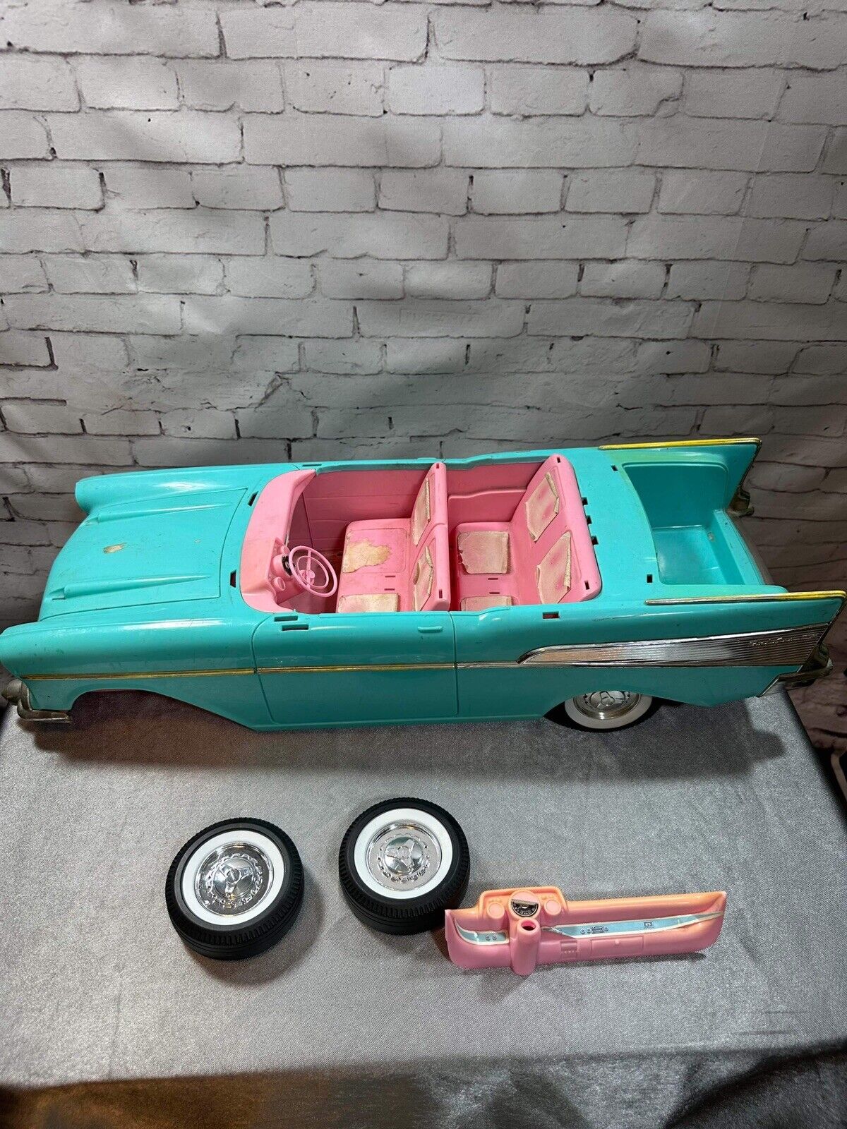 Barbie 57 Chevy Bel Air Convertible Car Turquoise Pink Vintage 1988 *FOR PARTS*