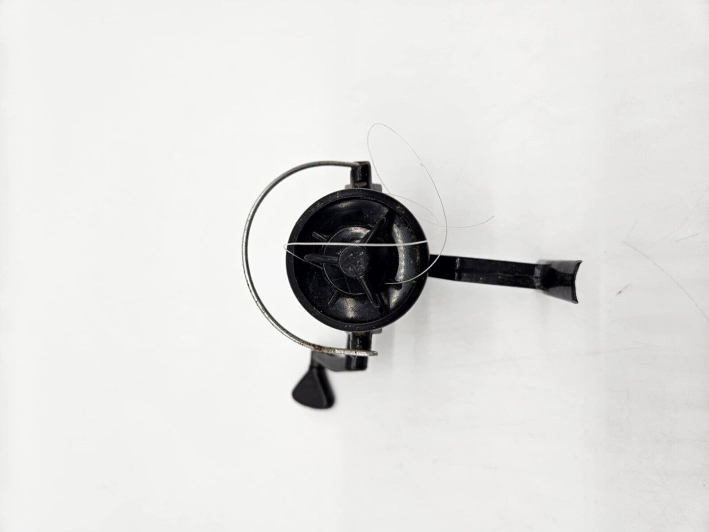 S G Poseidon Spinning Reel for Fresh Water Fishing Great for Beginners Good Cond