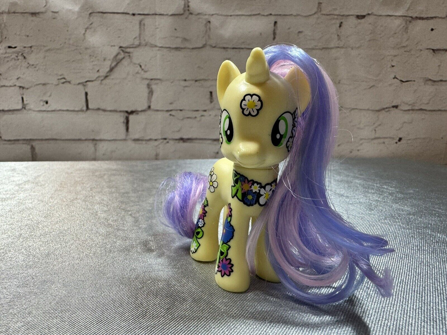 My little pony sunshine petals Ponymania Friendship Blossom Collection G4 HTF