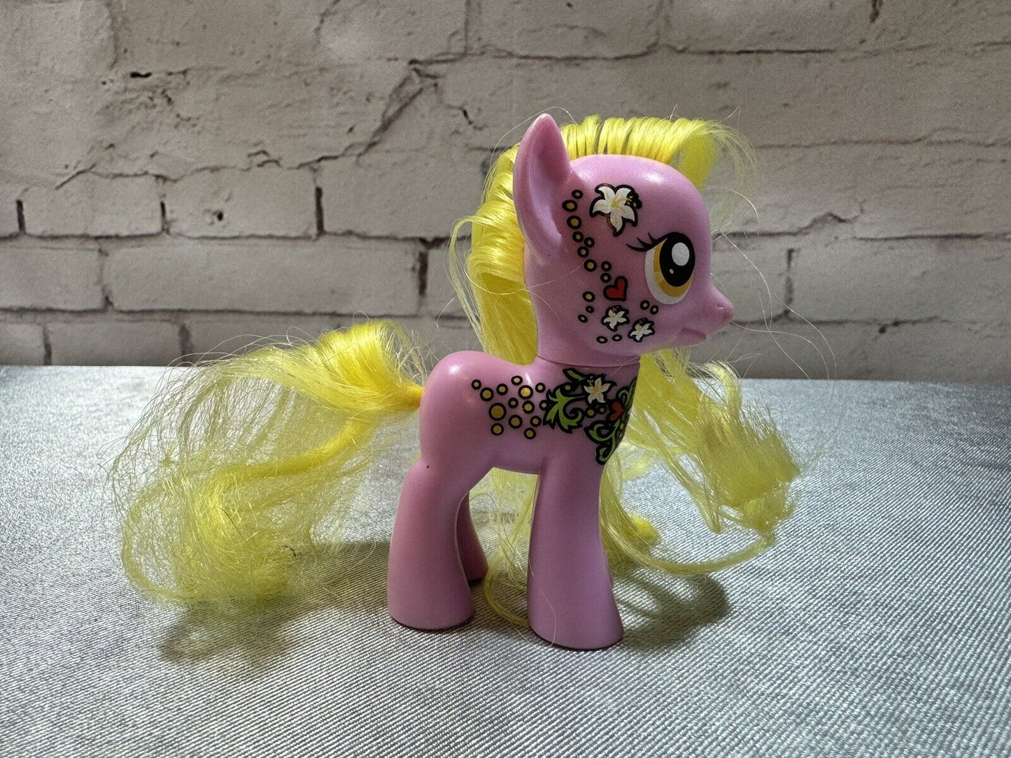 My Little Pony Lily Valley Friendship Is Magic MLP G4 Toy Figure Ponies Rare