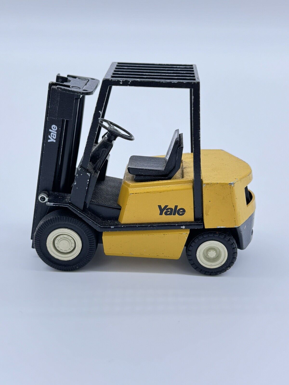 Yale Die-cast model No. 2998 Forklift Conrad 1:25 scale W. Germany