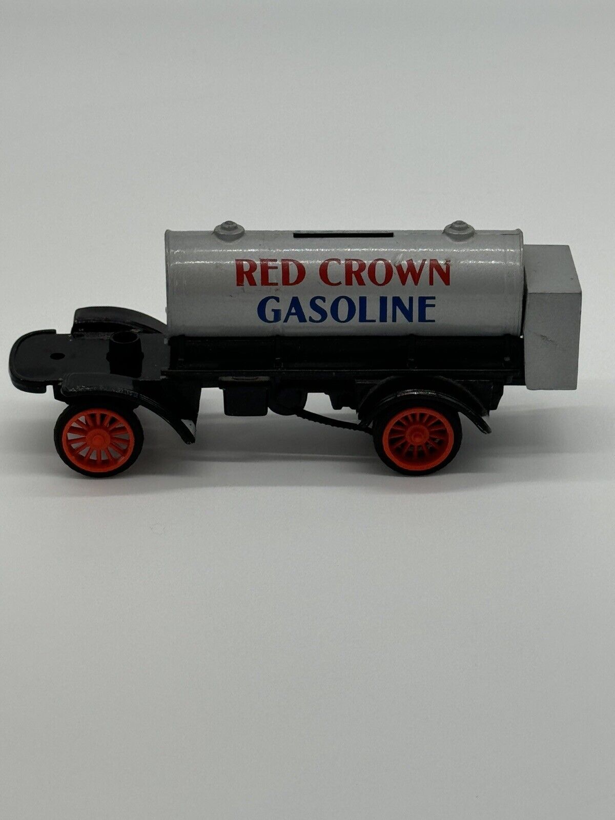Ertl Red Crown Gasoline 1925 Kenworth Tanker Truck 1/30 Diecast Coin Bank VTY