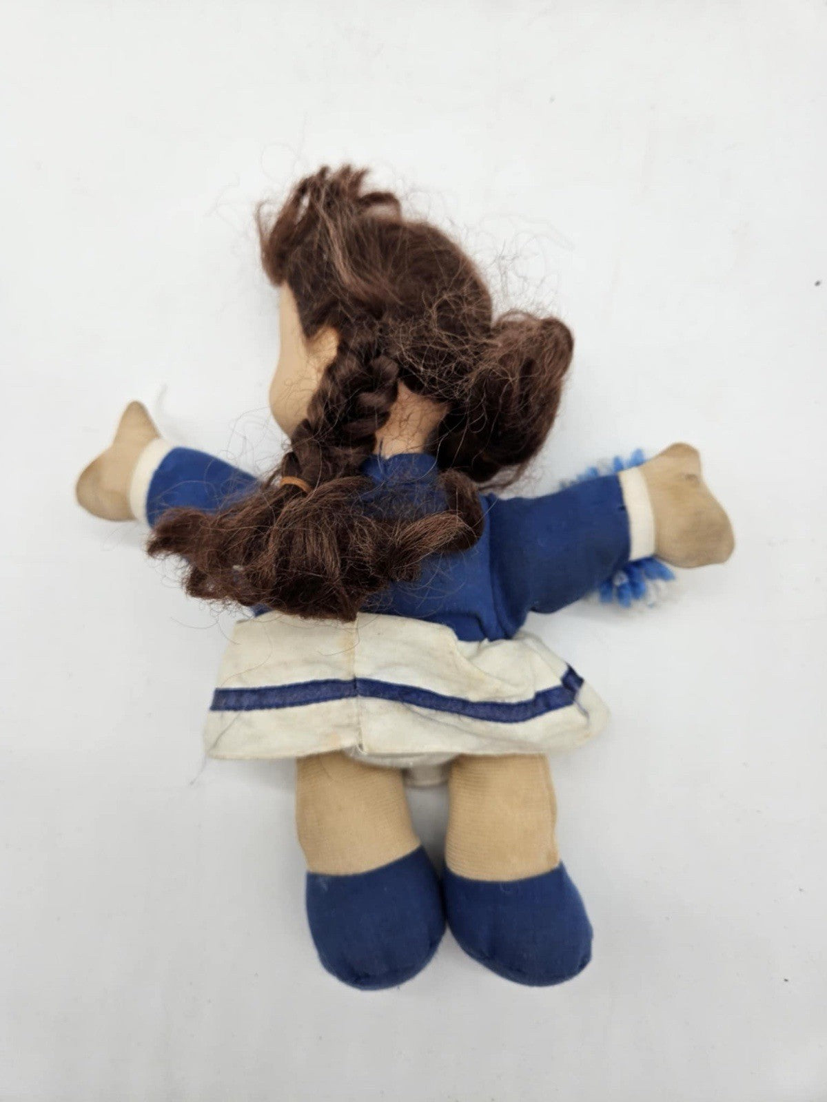 2004 Munchkin Cheers Lovee Brunette Doll Talking Electronic Blue White Outfit
