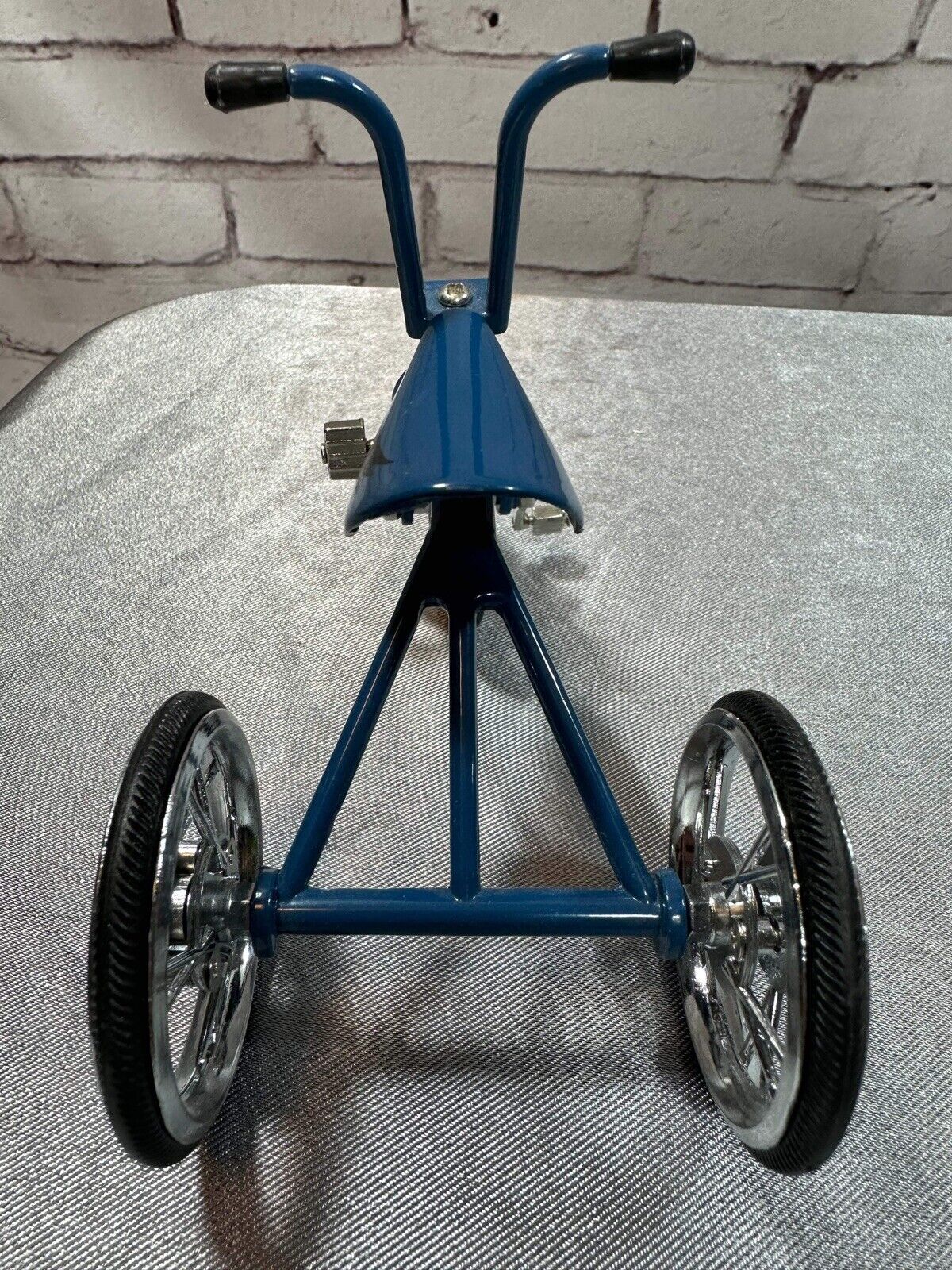 1/10 Tricycle Collectable