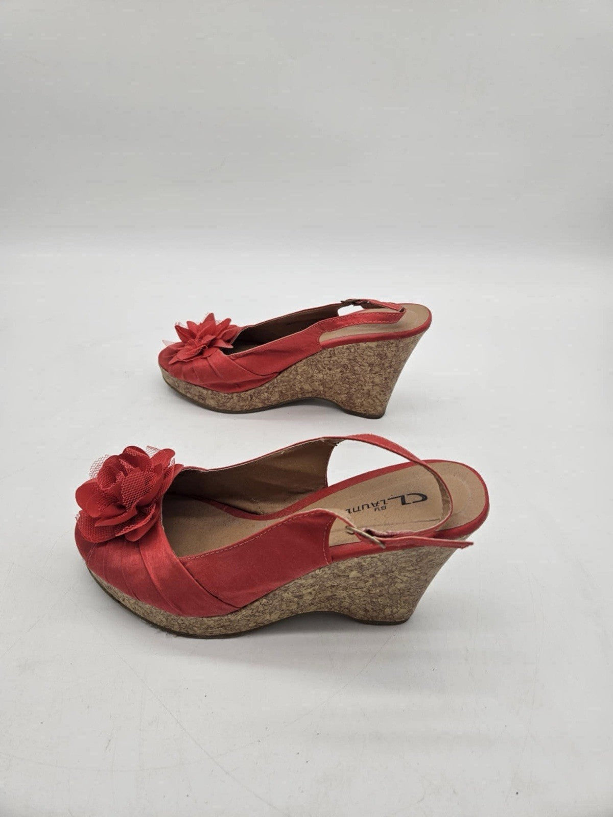 Chinese Laundry | Women’s Red Flower 8.5 Wedge Slingback Sandals