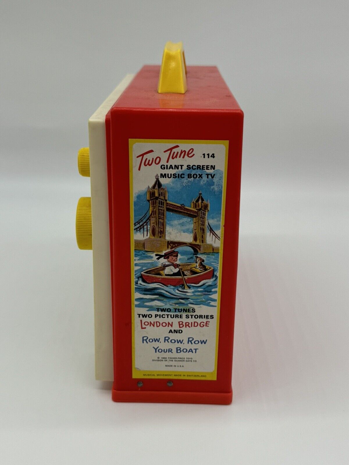 ADORABLE COLLECTOR'S HTF Vintage 1964 Fisher Price two tune TOY MUSIC BOX VTY