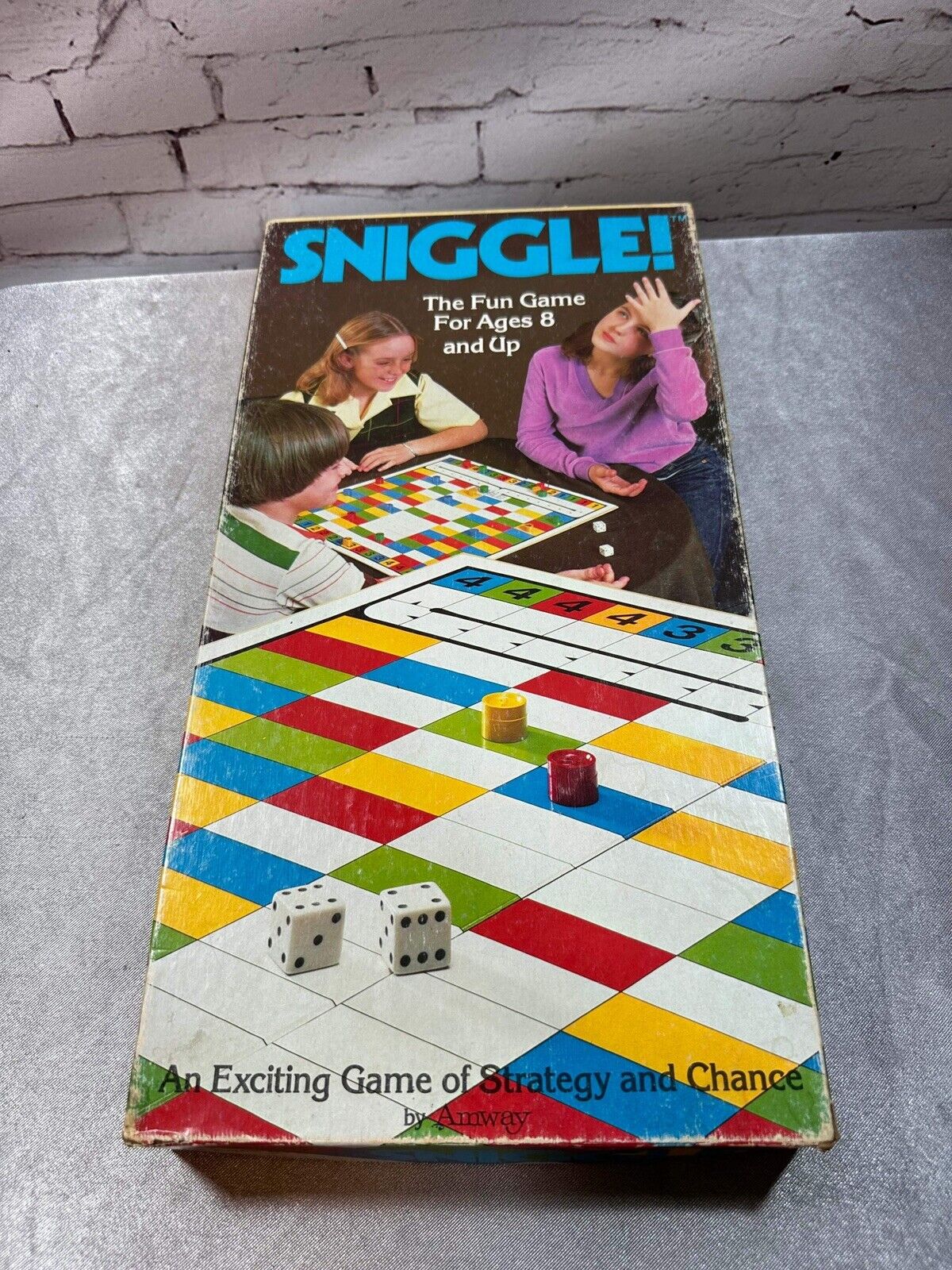 Vintage Sniggle Board Game by Amway - 1980 Edition - Complete Strategy VGM