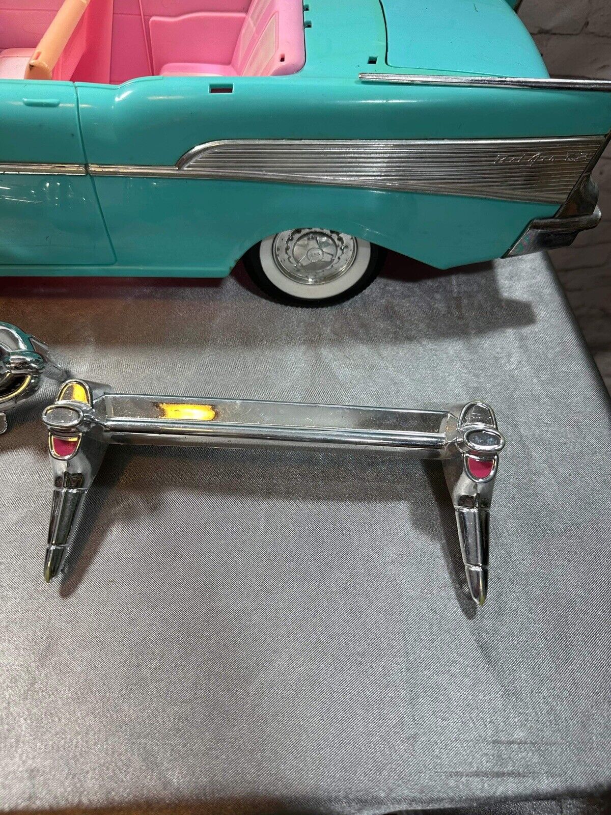 Vintage Barbie 57 Chevy Bel Air Convertible Mattel 1988 W/ Xtra Parts VTY