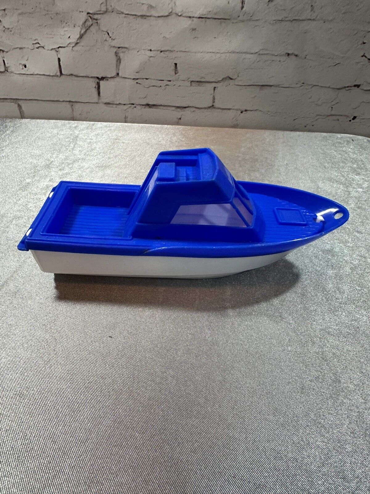 Vintage USA Made American Plasto Toys Boat - 9" - VTY 004