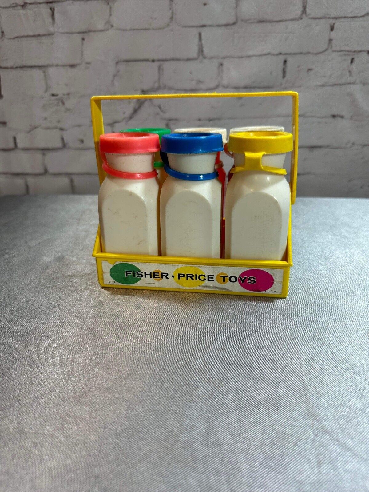 1970's Vintage Fisher Price 6 Milk Bottles with Caps and Carrier Toy #637 VTY