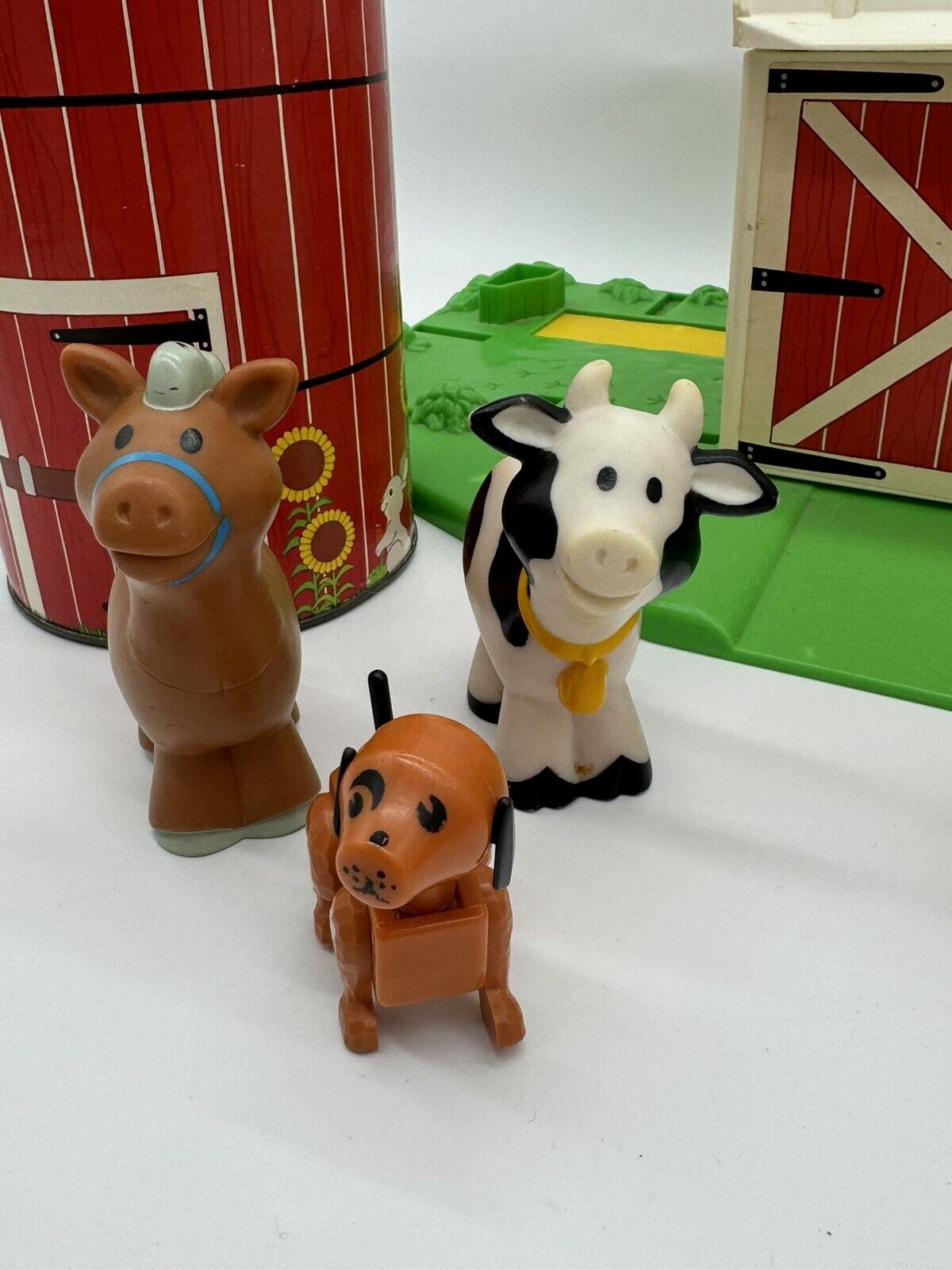 Vintage Fisher Price Little People Farm Barn Set VTY