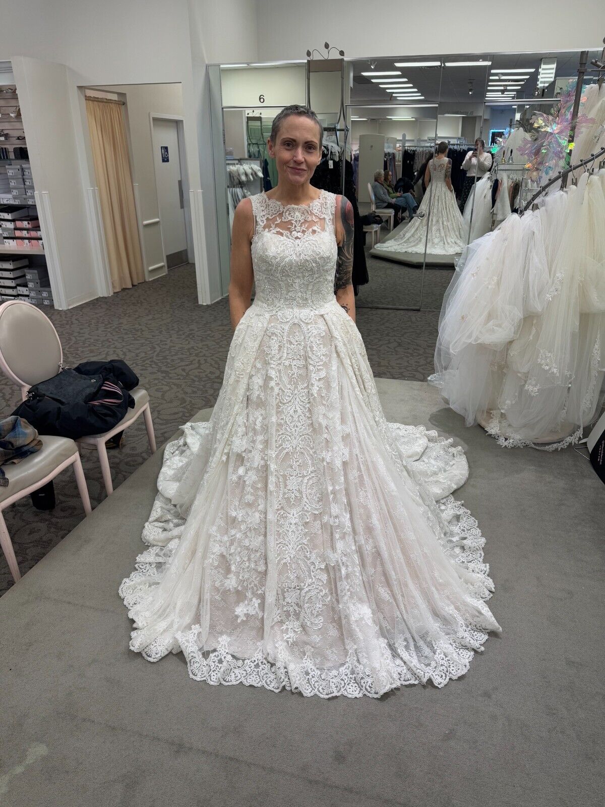 ✨ NEW✨ Size 12 GORGEOUS OLEG CASSINI wedding dress with POCKETS!!