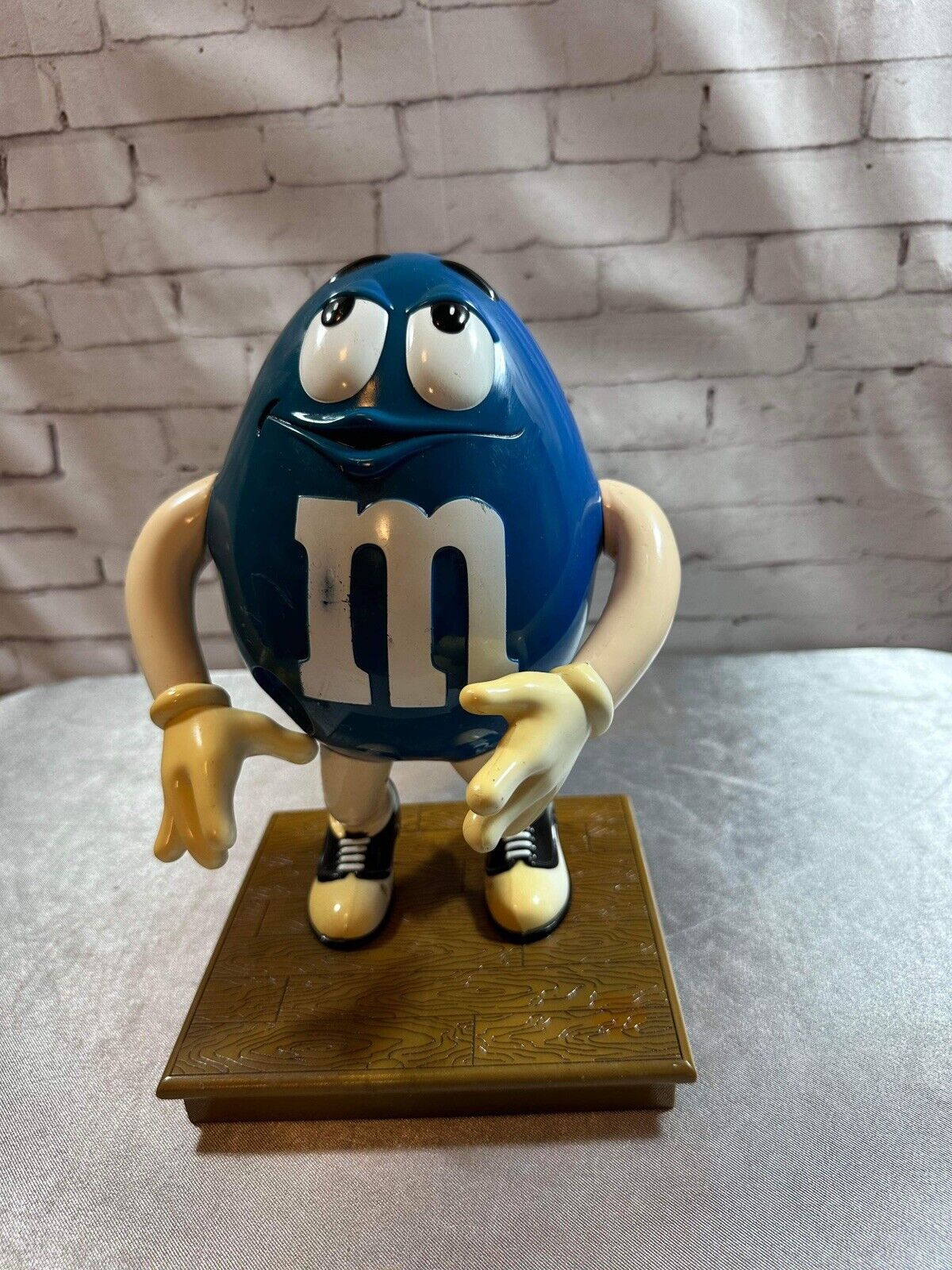 VINTAGE 1991 M&M Candy Dispenser Blues Cafe Blue Mars Wrigley RARE VCFG