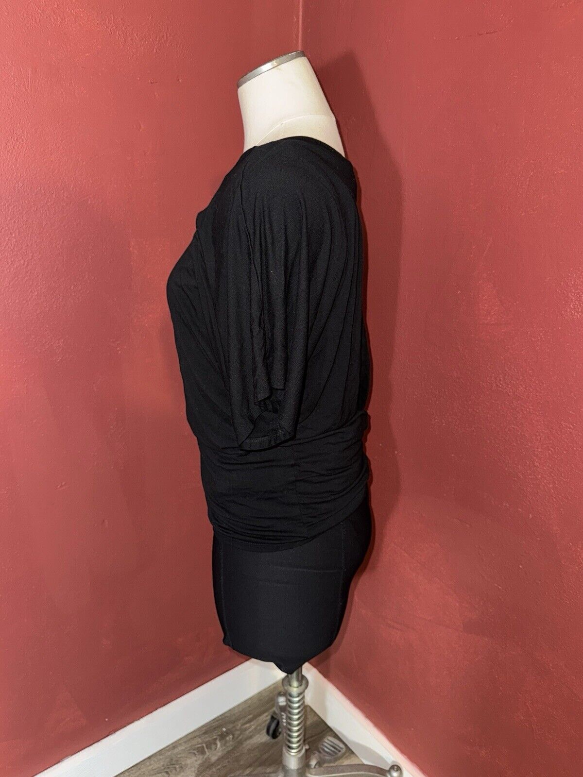 Women’s Free To Live SZ S Fitted Waistline Tunic Black Short Sleeve Top WCLTH