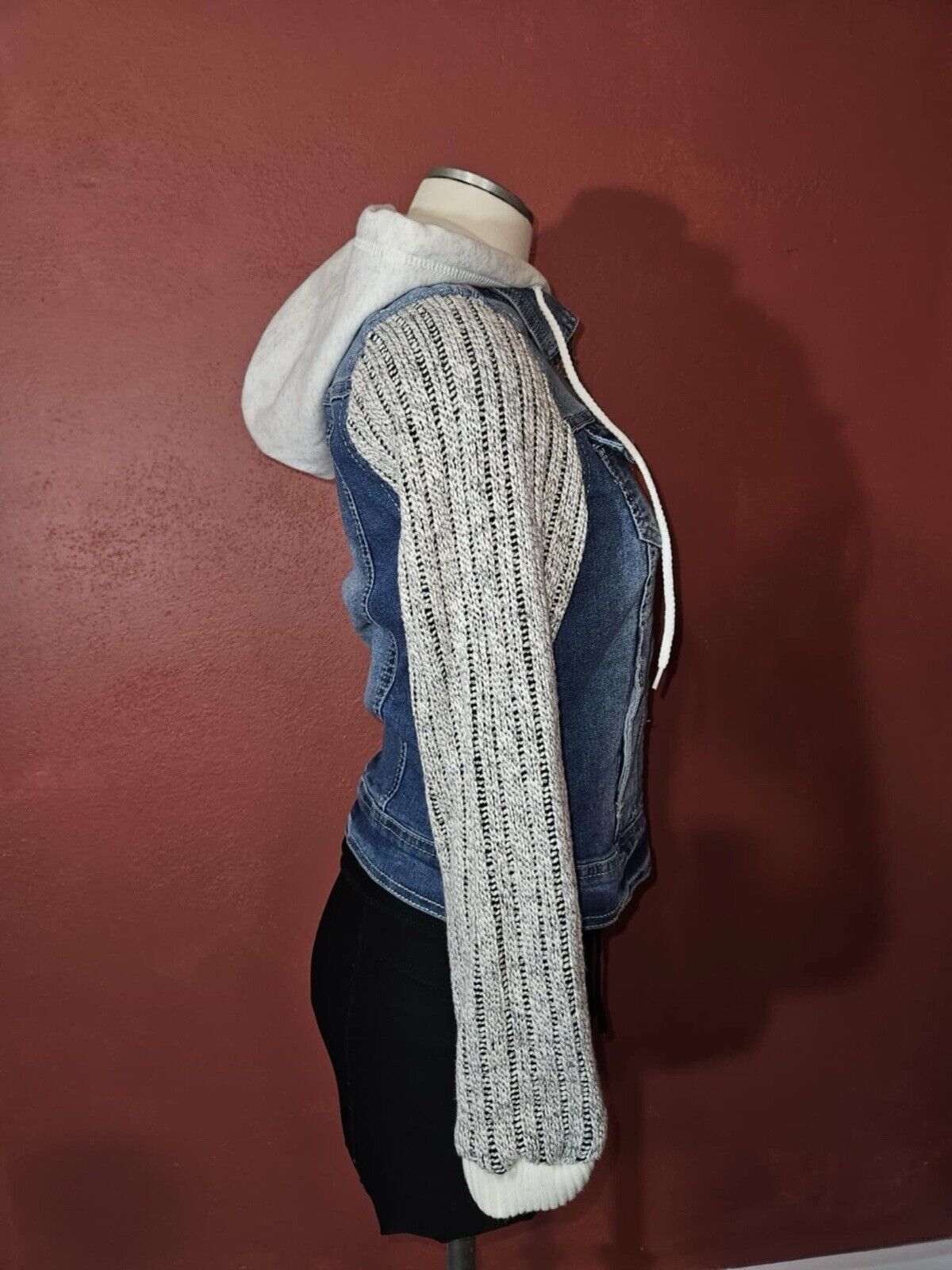 Wallflower Authentic Denim Dreamer Fit Juniors Jacket Sz M Sleeves Hoodie WCLTH