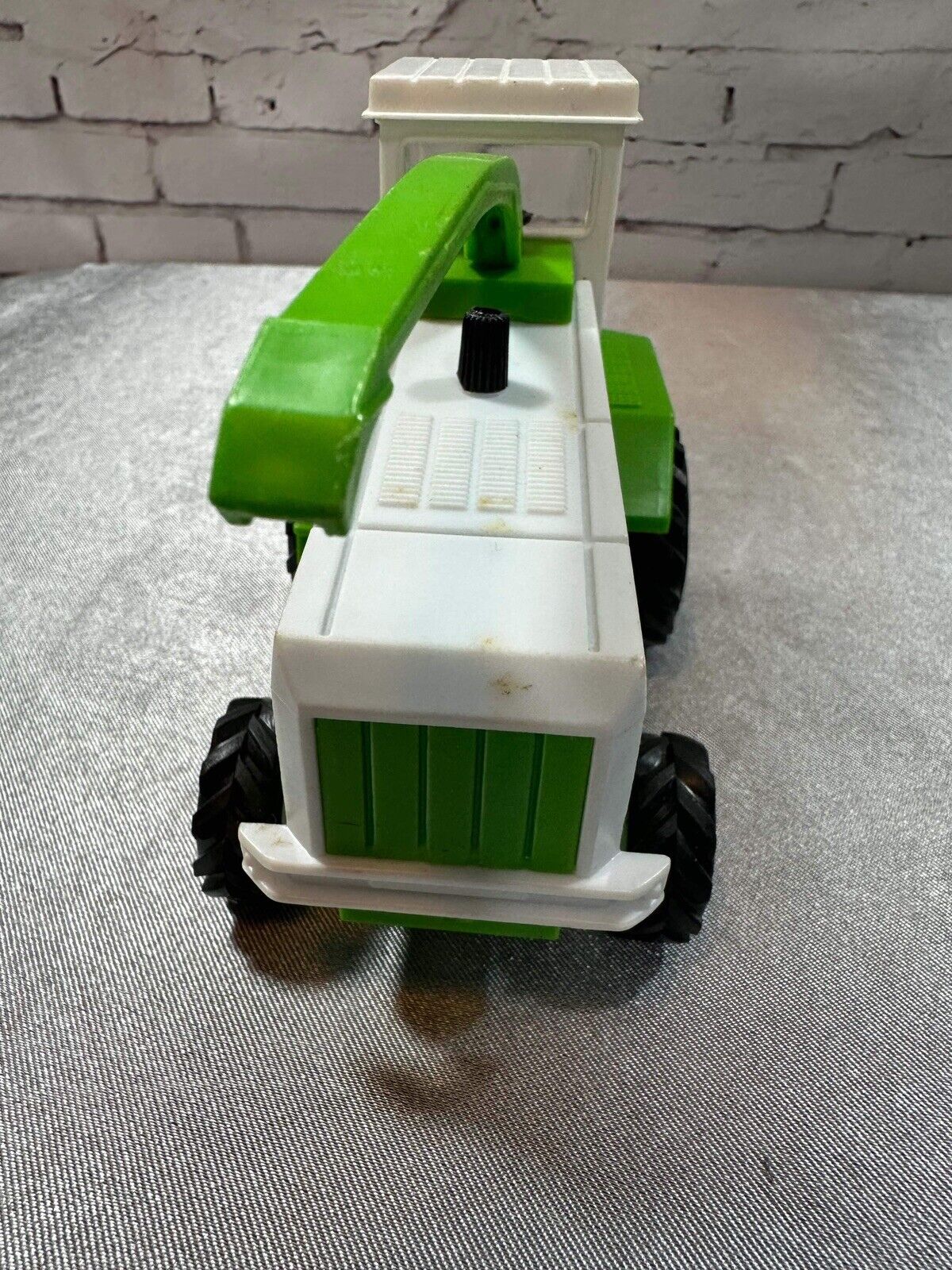 Vintage New Ray EM 399 Harvester Toy Farm Vehicle VTY 004
