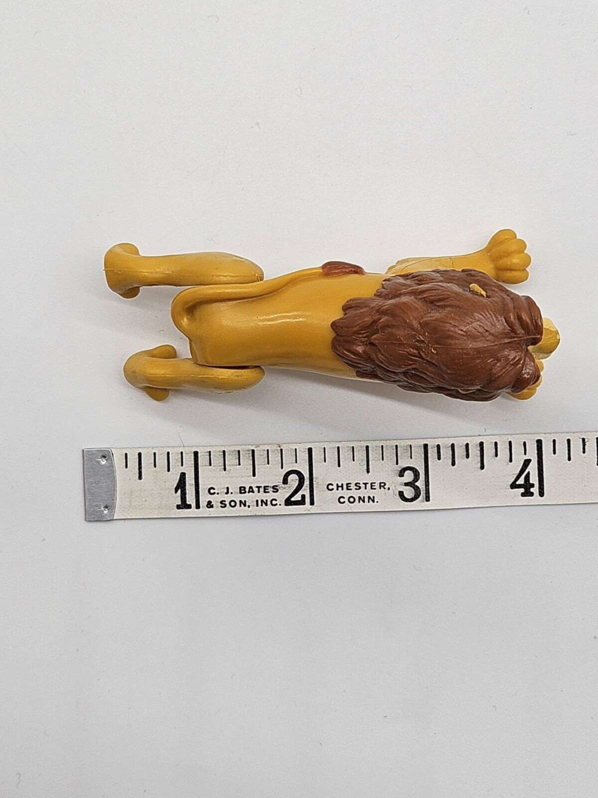 SIMBA THE LION DISNEY THE LION KING 2.5” FIGURE PLASTIC TOY