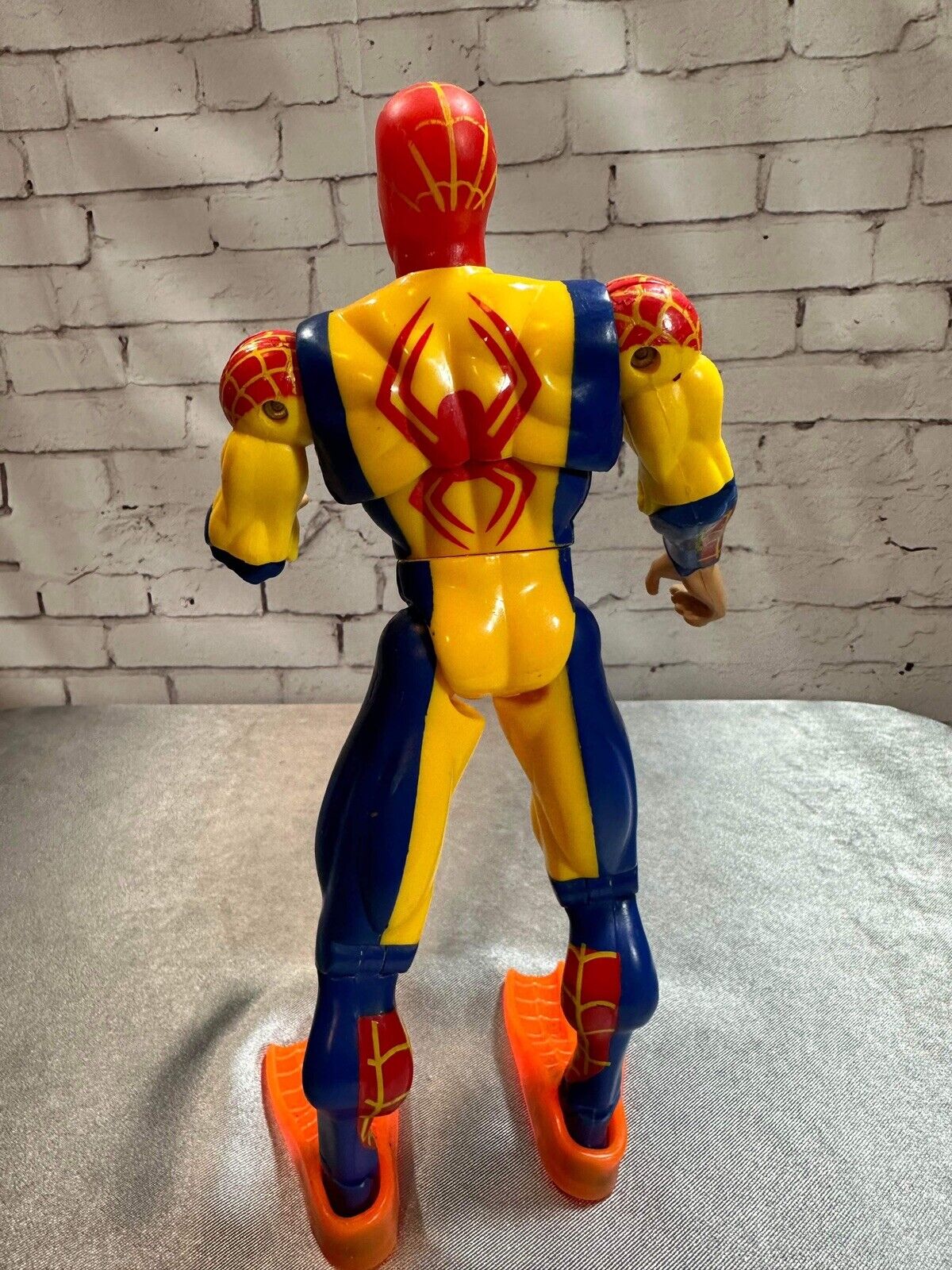 Rare Vintage Spider Man 2000 Action Figure With Flippers Adjustable VCTY FNF