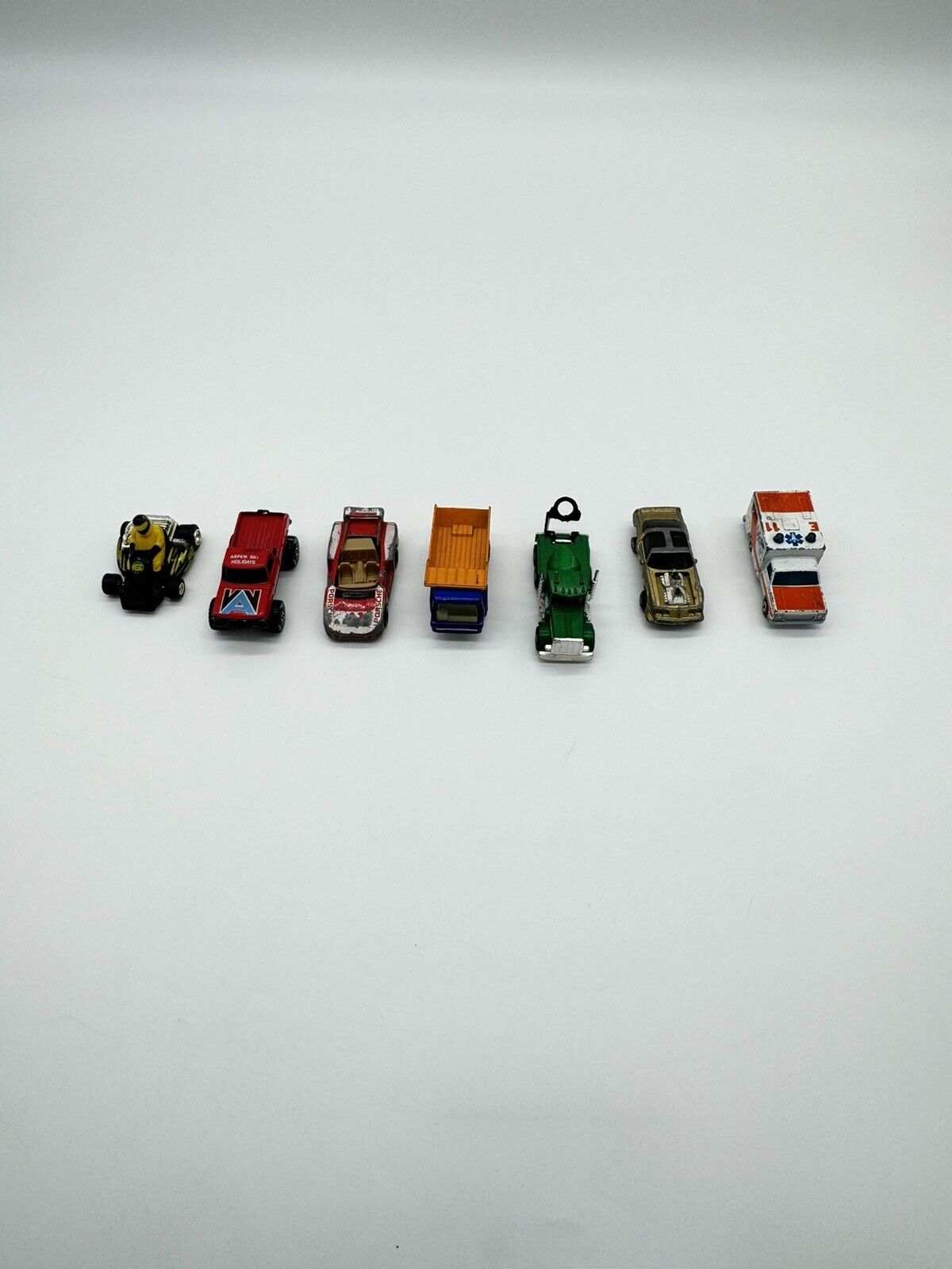 Lot of 7 Vintage Matchbox Cars 70s - 00s VTY