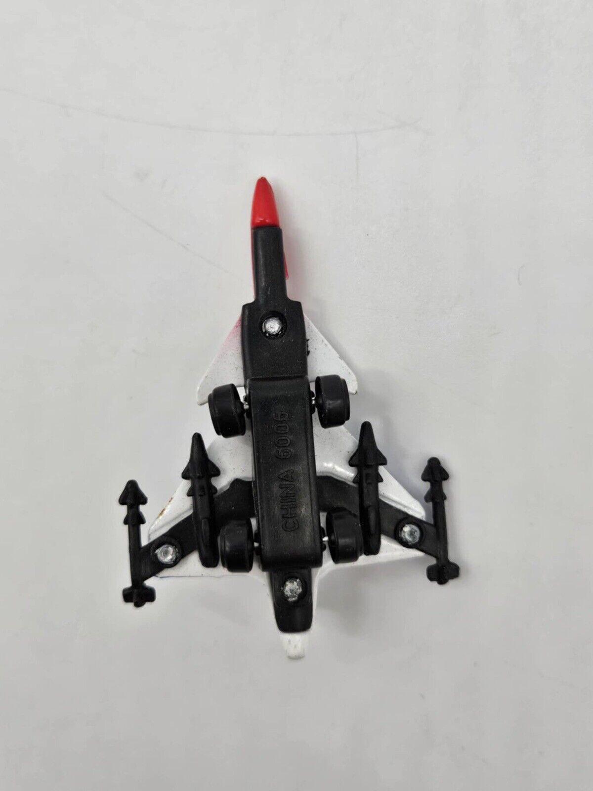 6006 MILITARY FIGHTER JET WHITE RED BLUE DIECAST 2 1/2" PLANE W MISSILES - CHINA