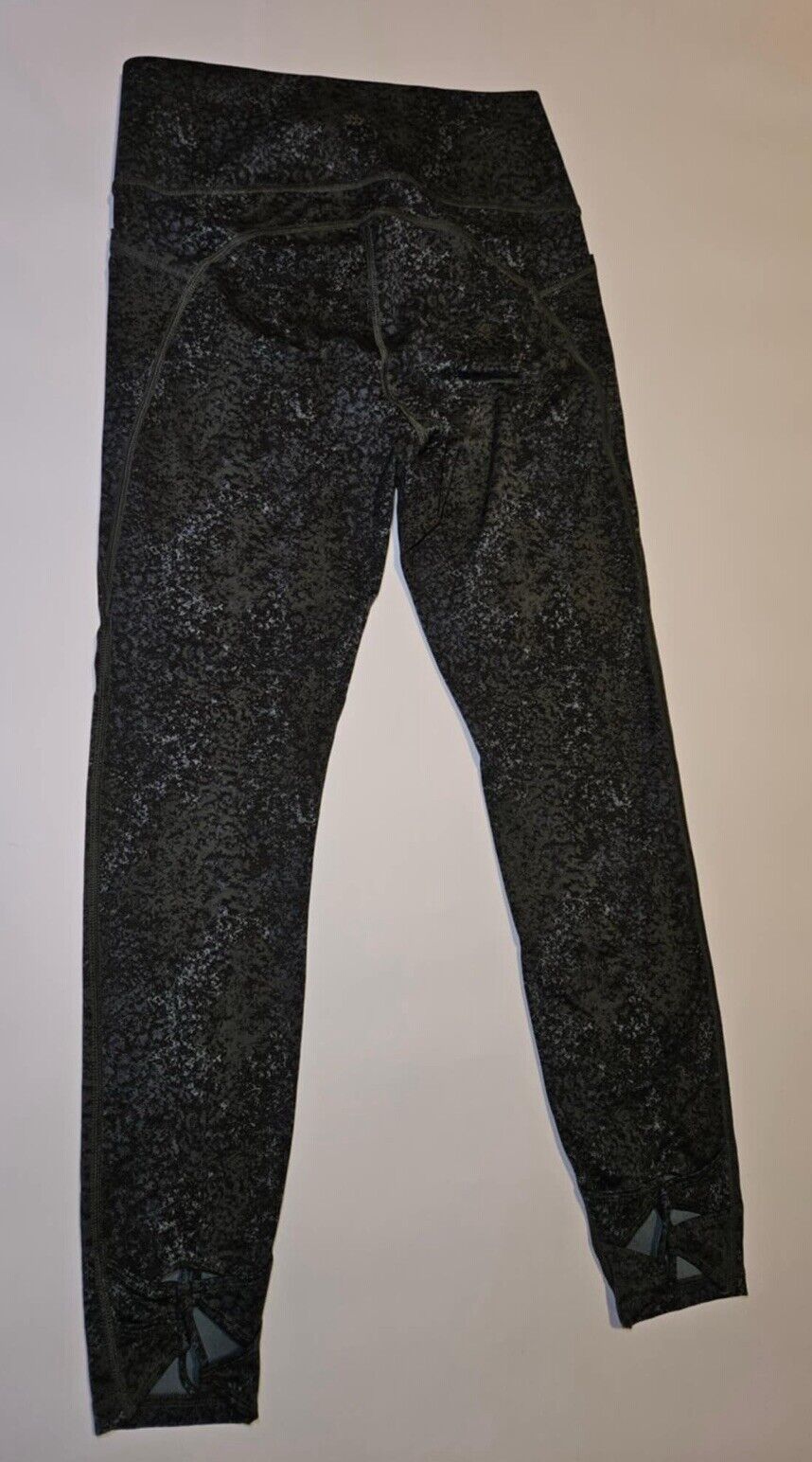All In Motion™ Premium Simplicity High-Rise 7/8 Leggings Choice Sz M - Purple