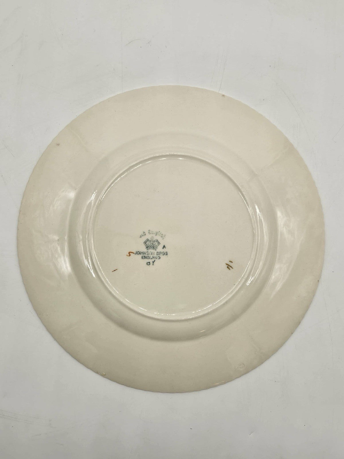 BEAUTIFUL JOHNSON BROS OLD ENGLISH BELFORD FLOWERS GOLDED DINNER PLATE 10.5" Exc