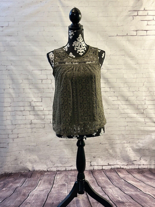 AMERICAN EAGLE Sleeveless, High Neck, Lace Green Top Size S