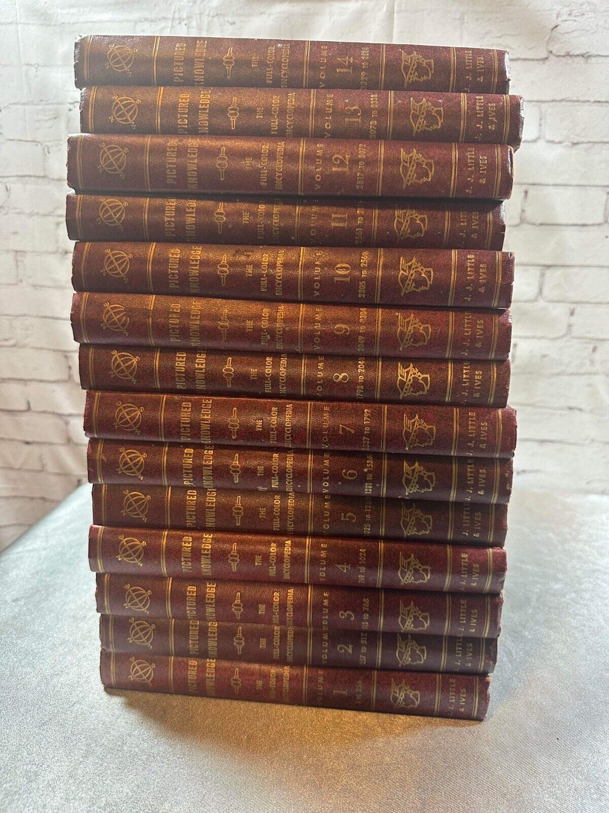1956 Pictured Knowledge The Full Color Encyclopedia Set Volumes 1-14 VBKS TNO