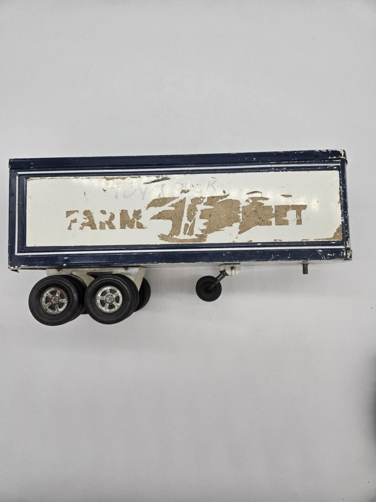 RARE Vintage Farm & Fleet Diecast Toy Semi Truck & Trailer ~ Blue