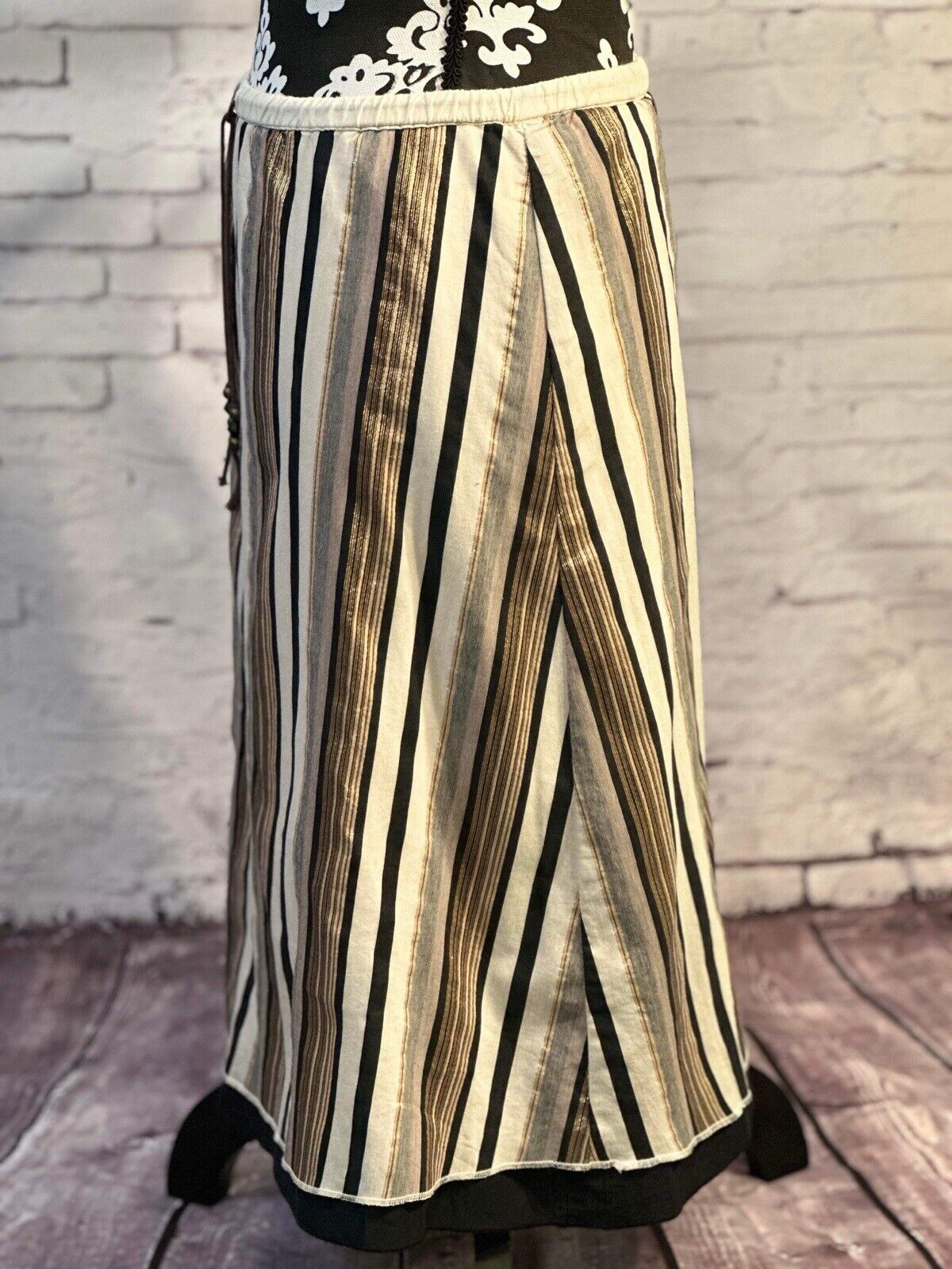 Old Navy Cotton Skirt Gold Metallic Stripe, Drawstring Waist Size Small WCLTH