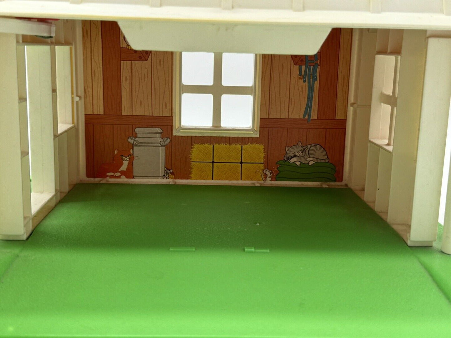 Vintage Fisher Price Little People Farm Barn Set VTY