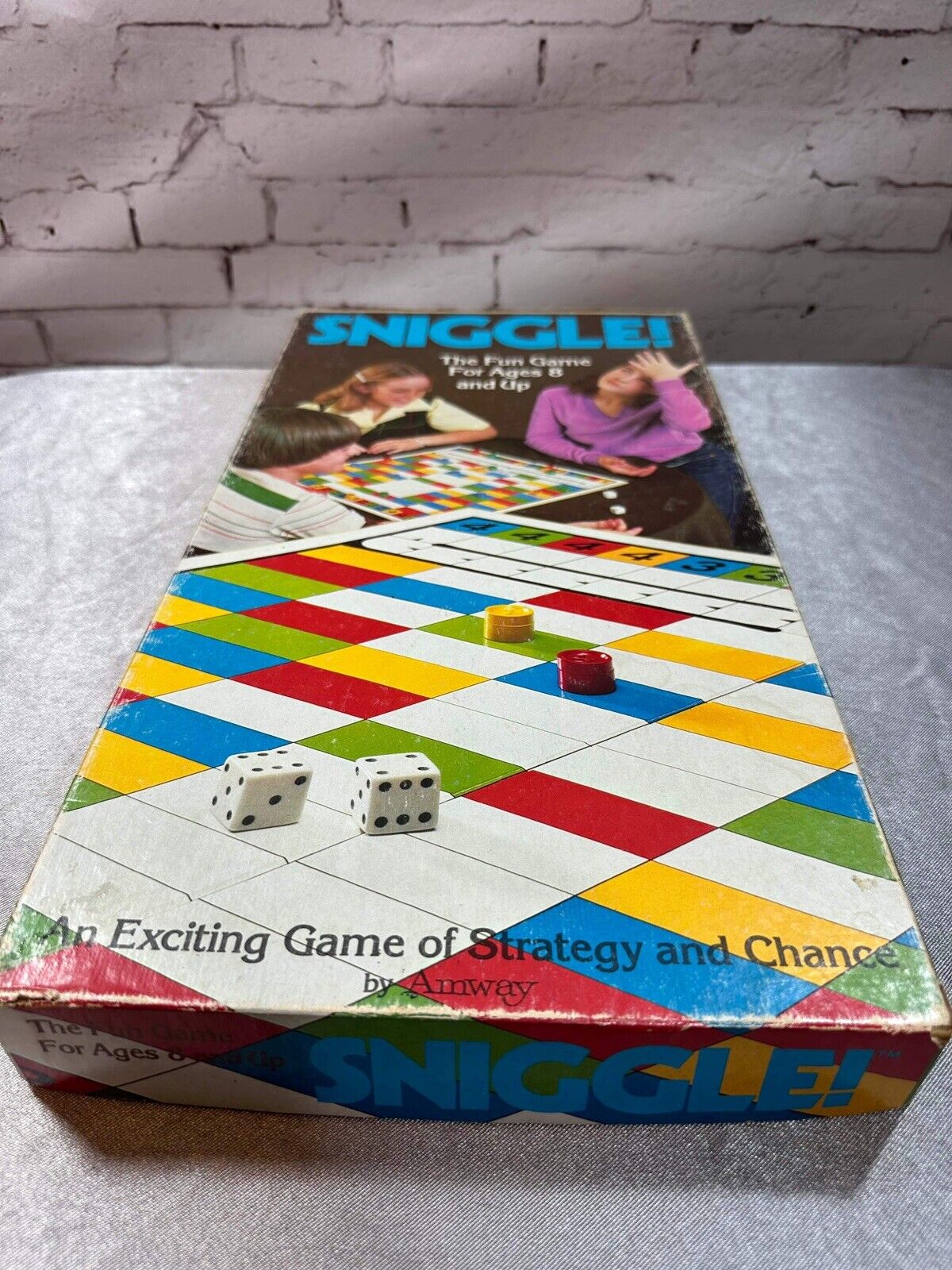 Vintage Sniggle Board Game by Amway - 1980 Edition - Complete Strategy VGM