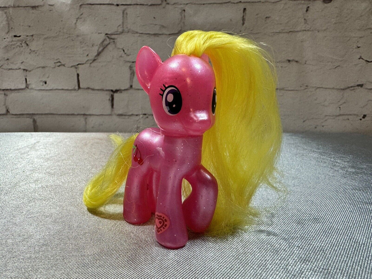My Little Pony Cherry Berry Pearlized Brushable Toy 61831 VCTY