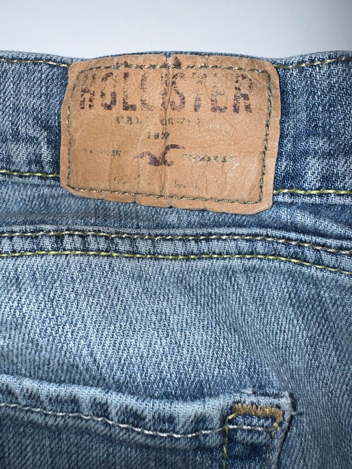 Hollister SoCal Stretch Flare Leg Medium Wash Jeans Women's Size 5S