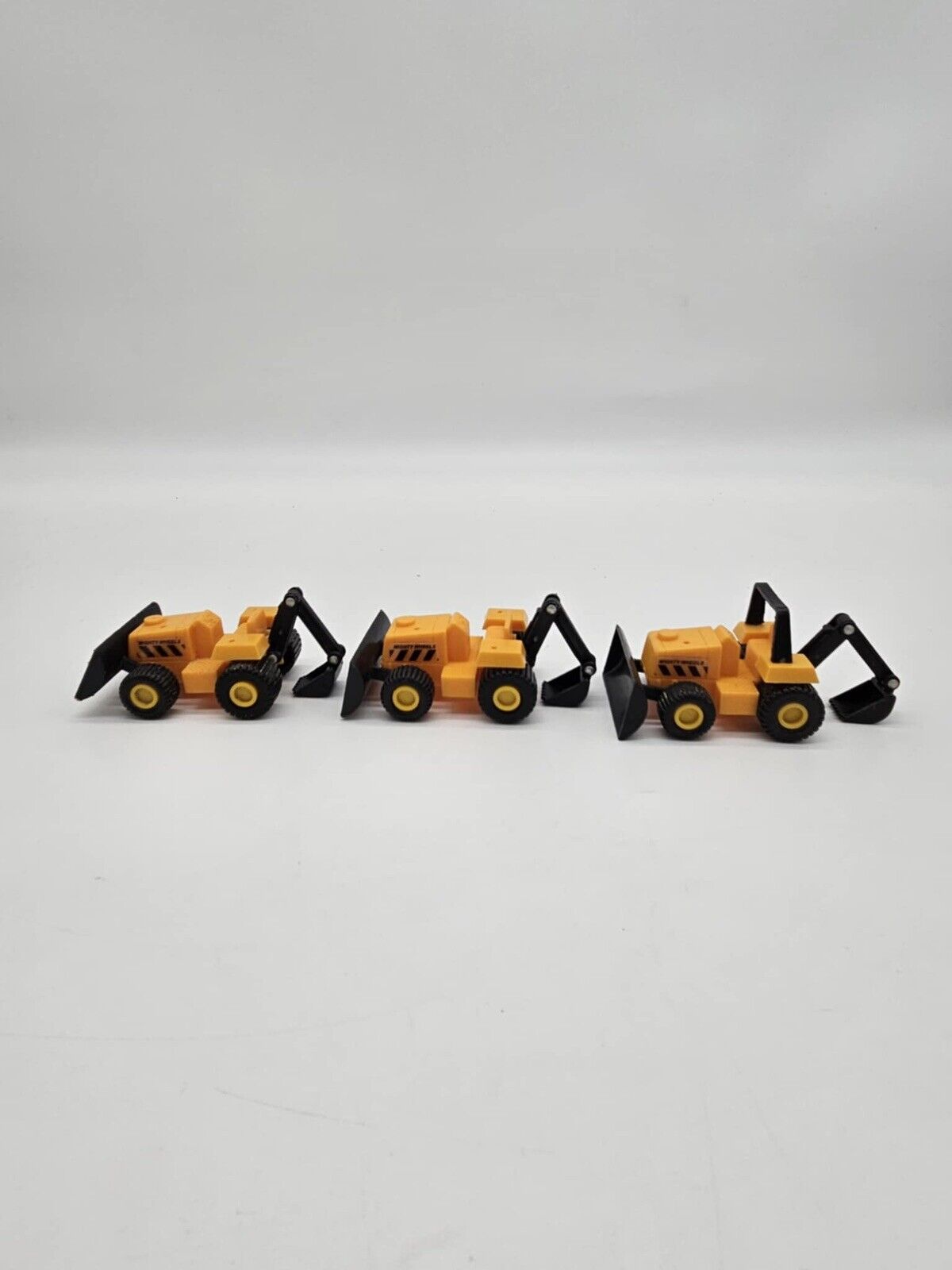 3 Soma Mighty Wheels Yellow Digger Bulldozer Front Loader Excavator  Plastic Toy