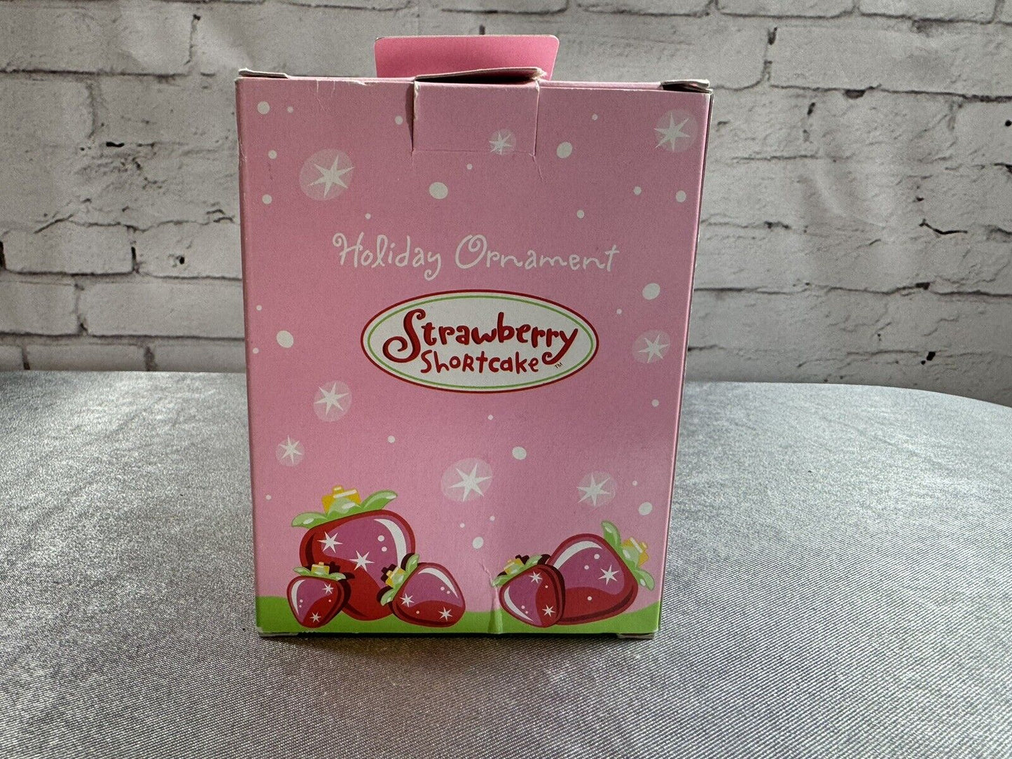 Strawberry Shortcake Holiday Ornament 2004 American Greetings Gift VCTY TNO