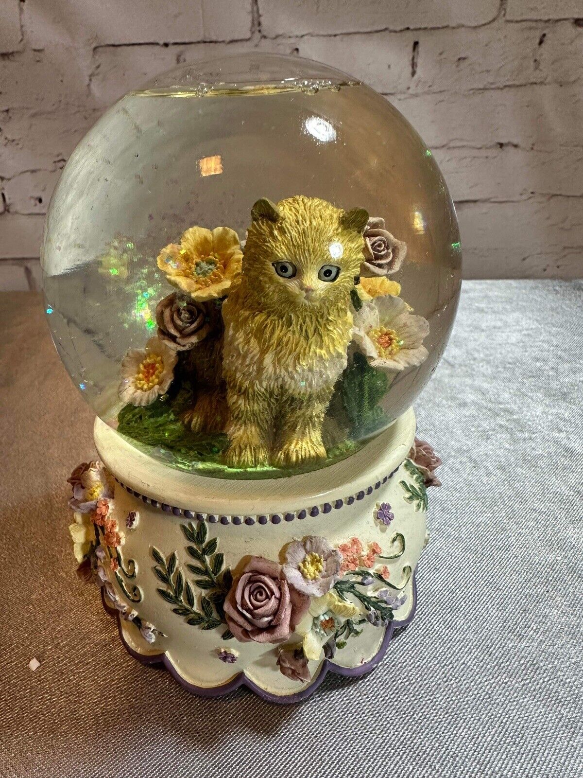 MUSICAL "YOU ARE MY SUNSHINE" CAT SNOW GLOBE - WESTLAND VFG