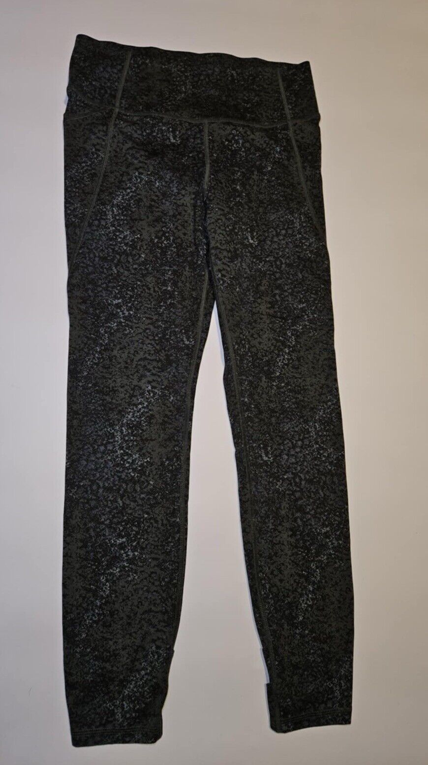 All In Motion™ Premium Simplicity High-Rise 7/8 Leggings Choice Sz M - Purple