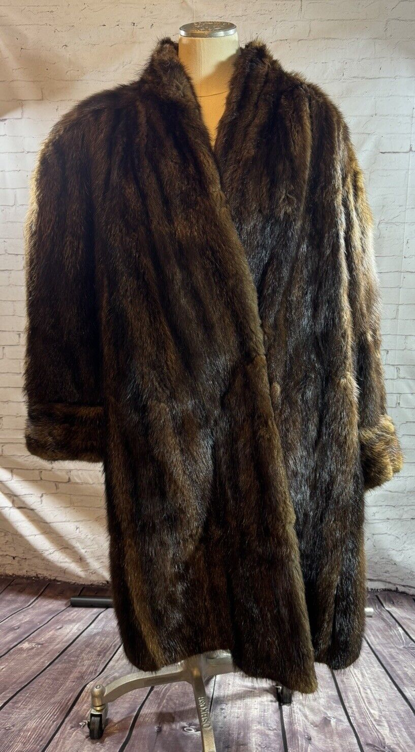 Fur Coat 1940s REAL Beautiful Excellent - Gregg Furs, Milwaukee VCLTH
