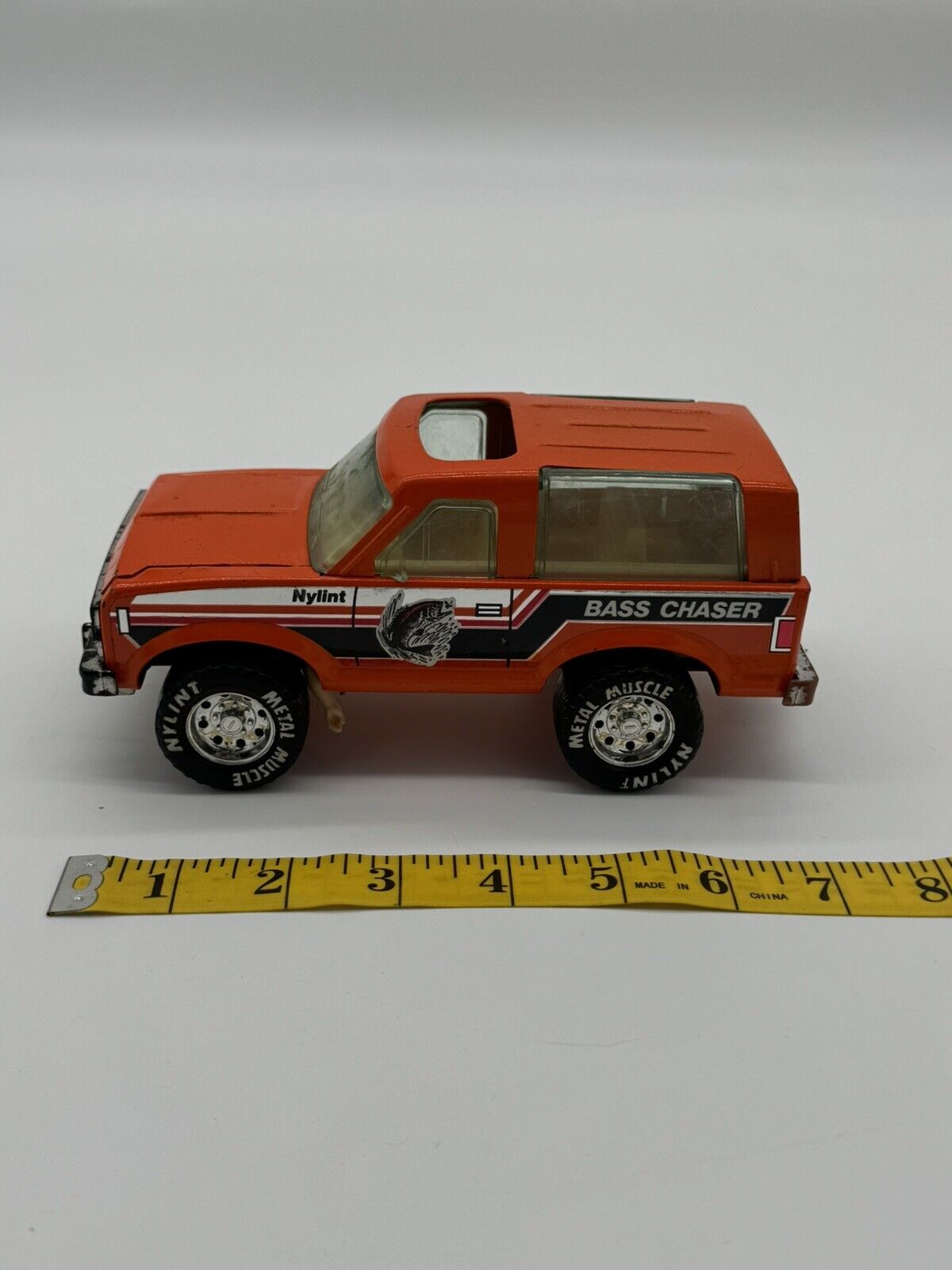 Vintage Nylint 7.5”L NYLINT BASS CHASER RED FORD BRONCO VTY 005