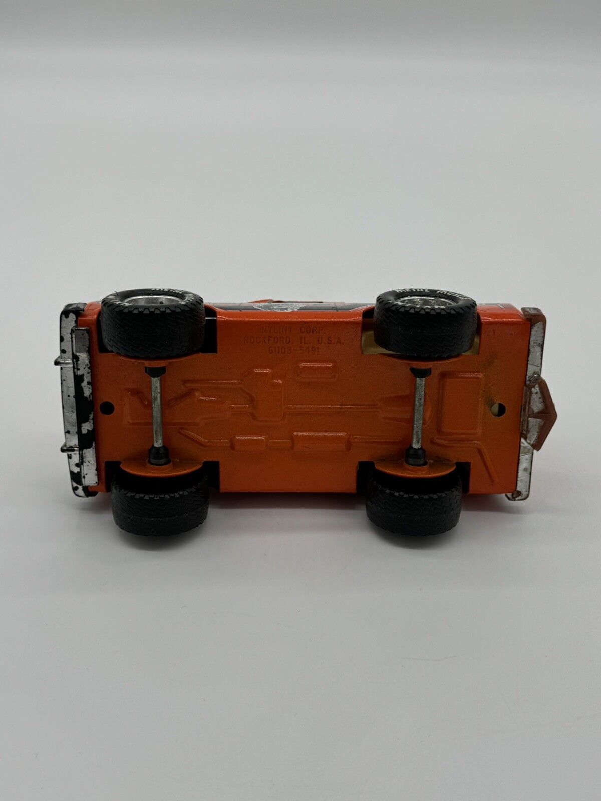 Vintage Nylint 7.5”L NYLINT BASS CHASER RED FORD BRONCO VTY 005