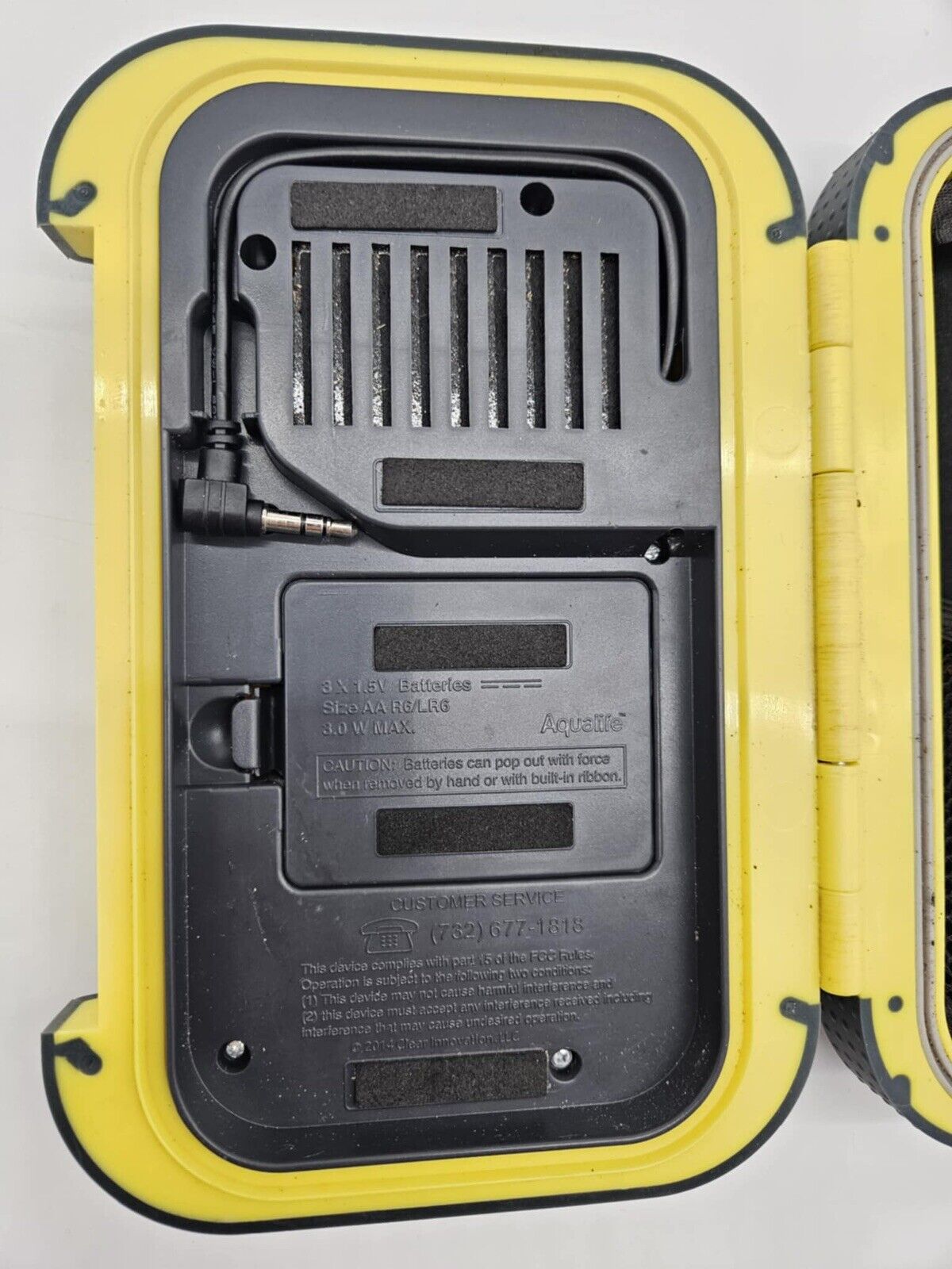 AquaLife Floating Waterproof Protective Speaker Phone Case Working Condition