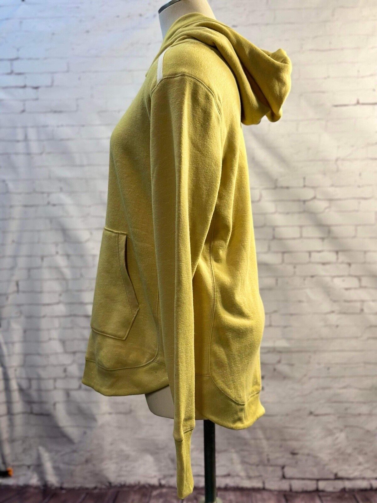 Tek Gear Yellow Pullover Tunic Sweatshirt Hoodie With Pockets Size Medium WCLTH