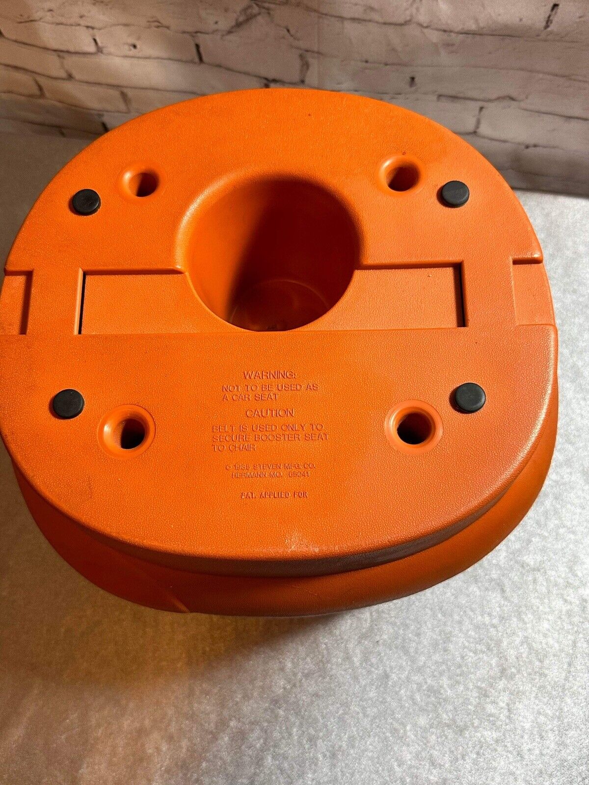 Vintage - Li'l Champ Baseball Glove Booster Seat by Steven Mfg. VCSM