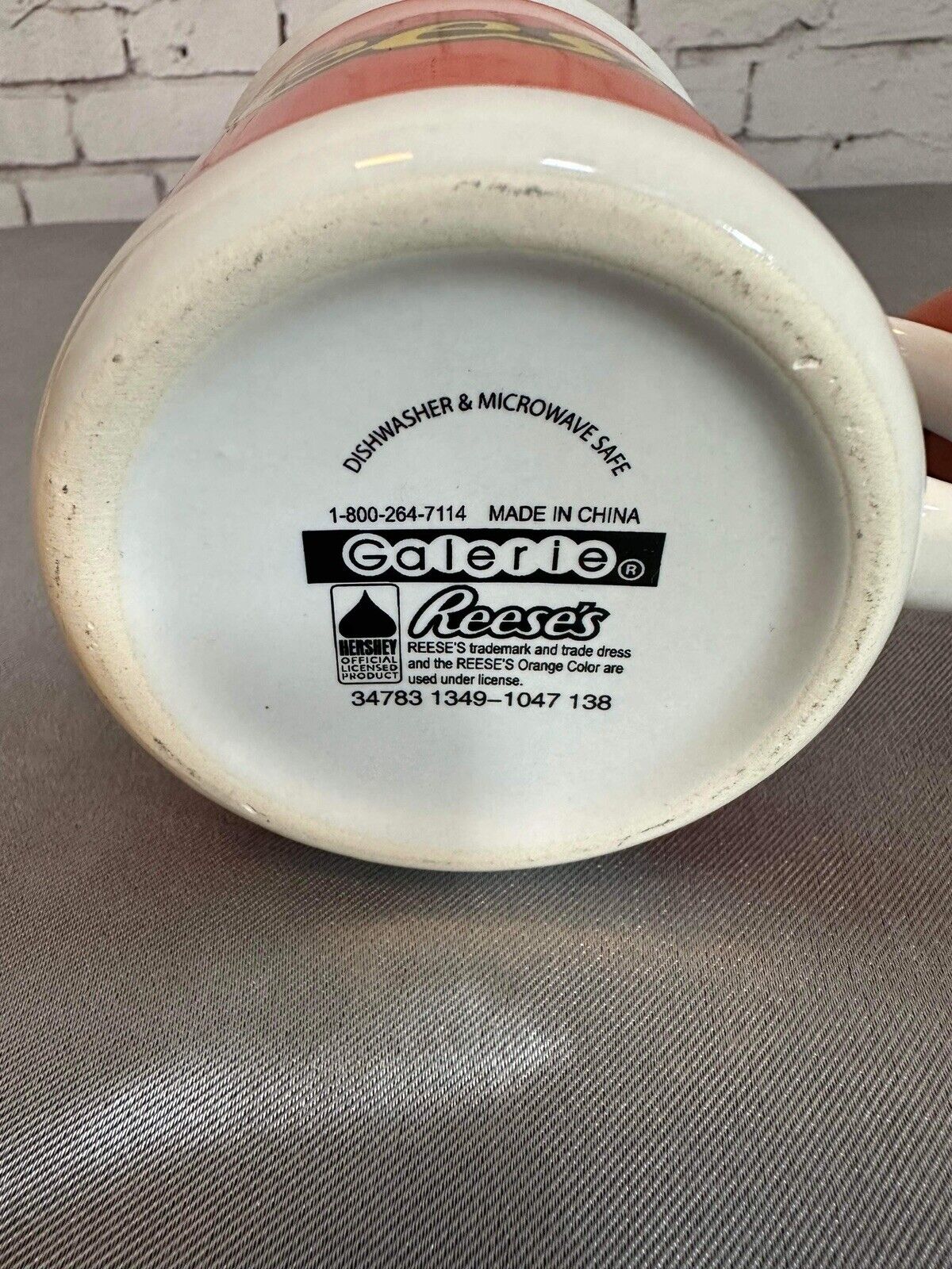 Reese's Peanut Butter Cup Coffee Mug Cup Galerie Set Of Two Mugs Cups- VERY NICE