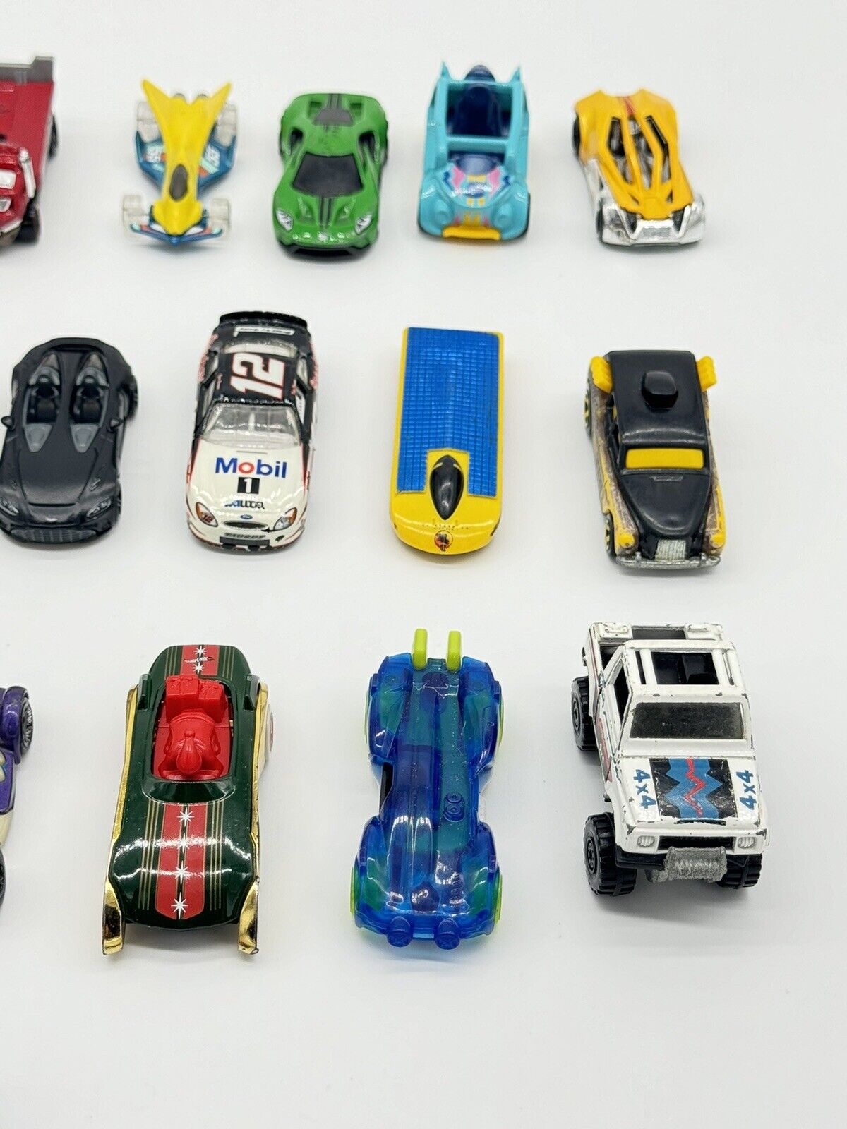 MIXED LOT OF 22 VINTAGE HOT WHEELS CARS