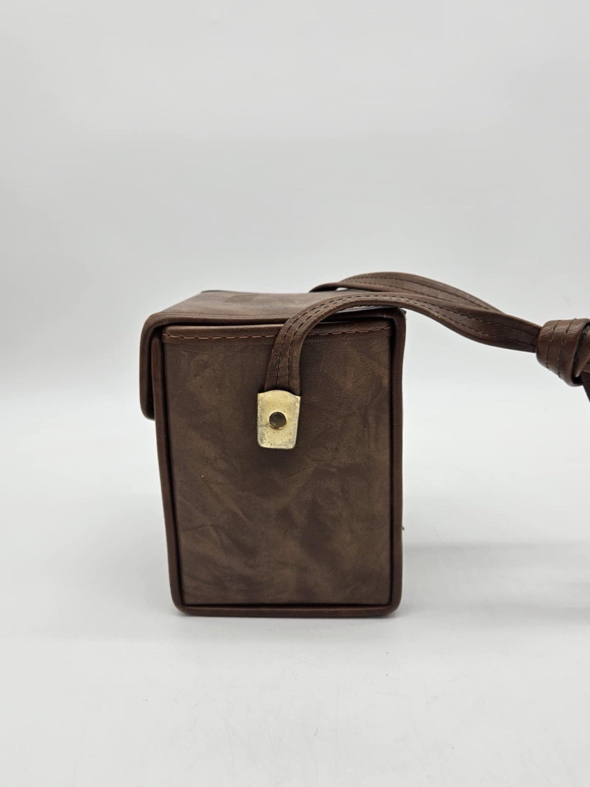 Vintage Polaroid 600 Land Camera Autofocus 660 w/ Leather Case