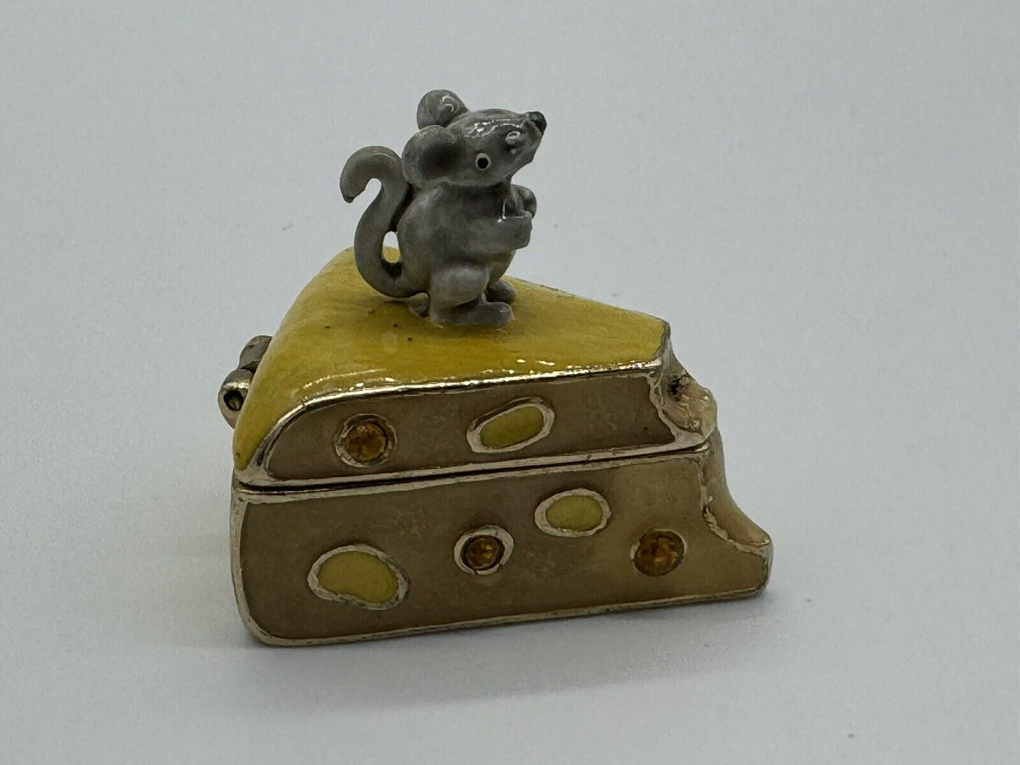 MONET "Mouse w Cheese Slice" Collectible Enamel Keepsake Trinket Box TNO 006