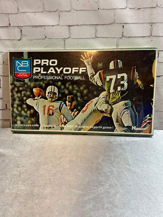 Vintage Toy Hasbro 4105 PRO PLAYOFF Professional Football NBC Board Game VGM