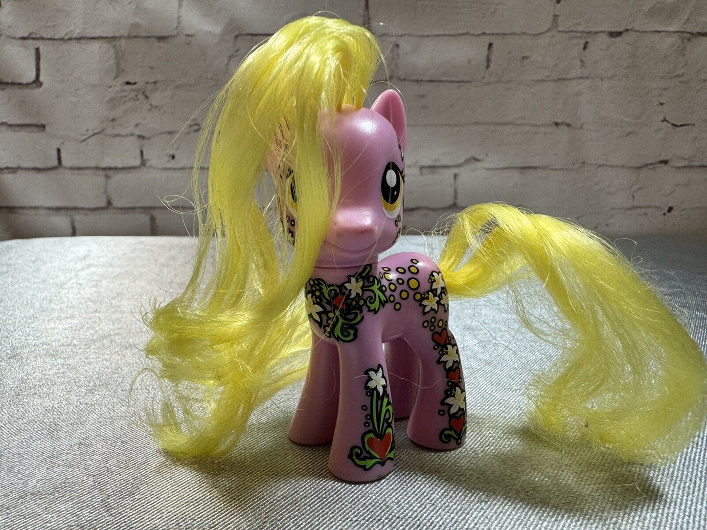 My Little Pony Lily Valley Friendship Is Magic MLP G4 Toy Figure Ponies Rare